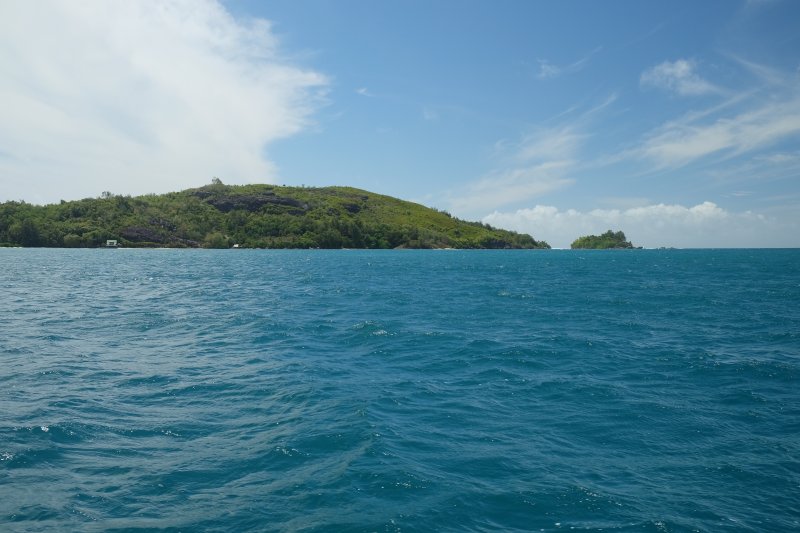 excursions-mahe-glass-bottom-boat-park-marin-9  (©  Seychelles Reservations)