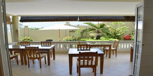 seychelles-booking-bel-air-hotel-bar-restaurant2  (©  Seychelles Reservations)