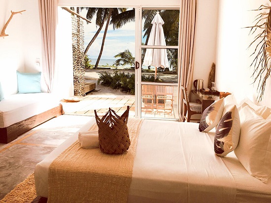 seychelles-booking-bliss-hotel-beach-garden-superior-room1  (©  Seychelles Reservations)
