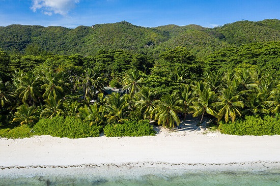 seychelles-booking-bliss-hotel-beach8  (©  Seychelles Reservations)