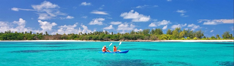 seychelles-booking-kayaking1-Bird-Island  (©  Seychelles Reservations)