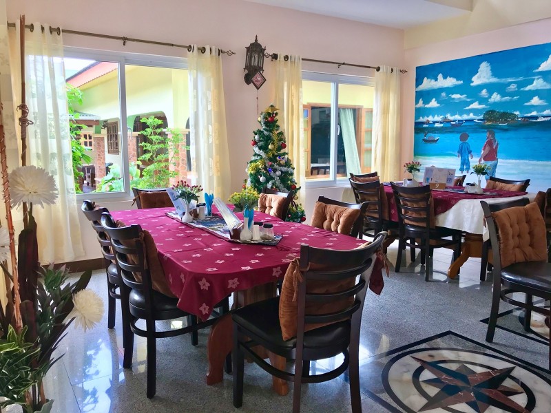 seychelles-booking-villa-bananier-breakfast-room4.jpeg  (©  Seychelles Reservations)