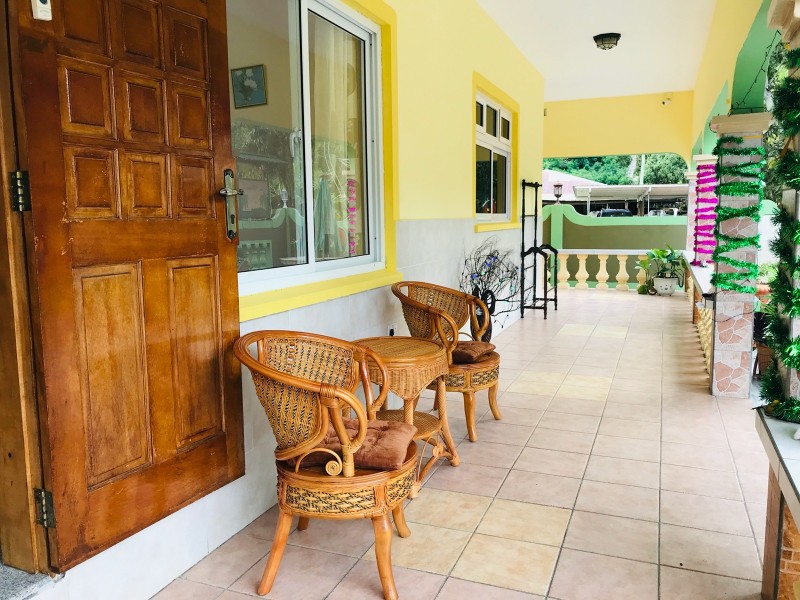 seychelles-booking-villa-bananier-view4.jpeg  (©  Seychelles Reservations)