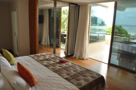 seychelles-crown-beach-hotel-Junior-Suite-with-Sea-View  (© Vision Voyages TN / Crown Beach Hotel)