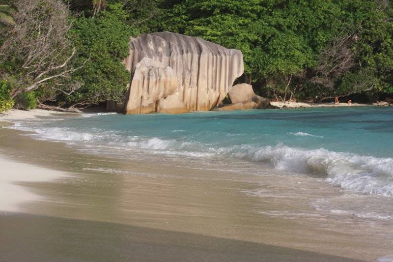 seychelles-excursions-la-digue-source-d-argent-9  (©  Seychelles Reservations)