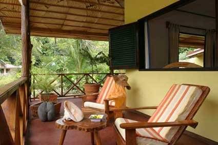 seychelles-laurier-guesthouse-terrasse  (© Vision Voyages TN / Les Lauriers Hotel et Restaurant)