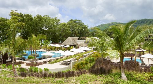 seychelles-mahe-The-H-Resort-Beauvallon-View-over-the-Pool-Area  (© Vision Voyages TN / The H Resort Beauvallon Beach)