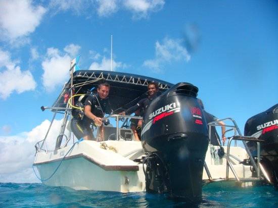 seychelles-mahe-blueseadivers-boat1  (© Blue Sea Divers / Blue Sea Divers - cours FFESSEM - CEDIP -  6 jours (niveau 2))