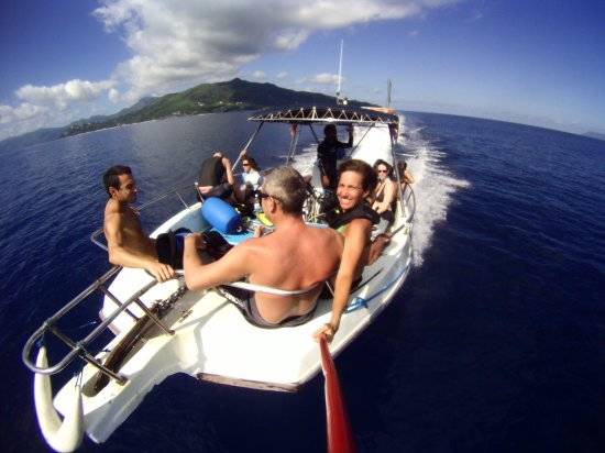 seychelles-mahe-blueseadivers-boat4  (© Blue Sea Divers / Blue Sea Divers - cours FFESSEM - CEDIP -  6 jours (niveau 3))