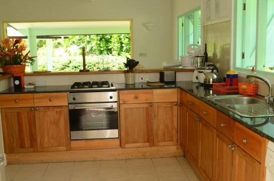 seychelles-mahe-villakordia-3bed-room-villa-kitchen  (© Villa Kordia / Villa Kordia )
