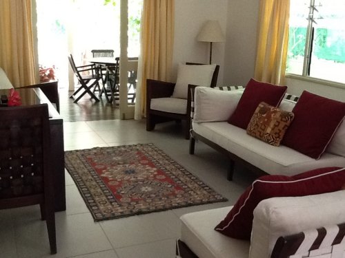 seychelles-residence-praslinoise-full-appartmen-living-roomt  (© Residence Praslinoise / Residence Praslinoise)