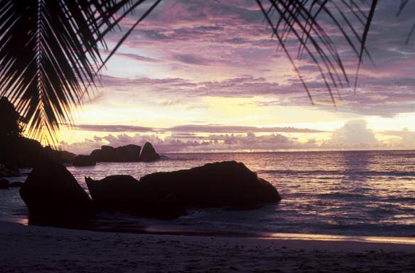 seychelles-villa-chez-batista-coucher-de-soleil  (©  / Villa chez Batista)