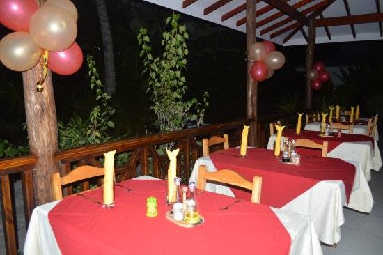 seychelles-villa-veuve-restaurant-1  (©  Seychelles Reservations)